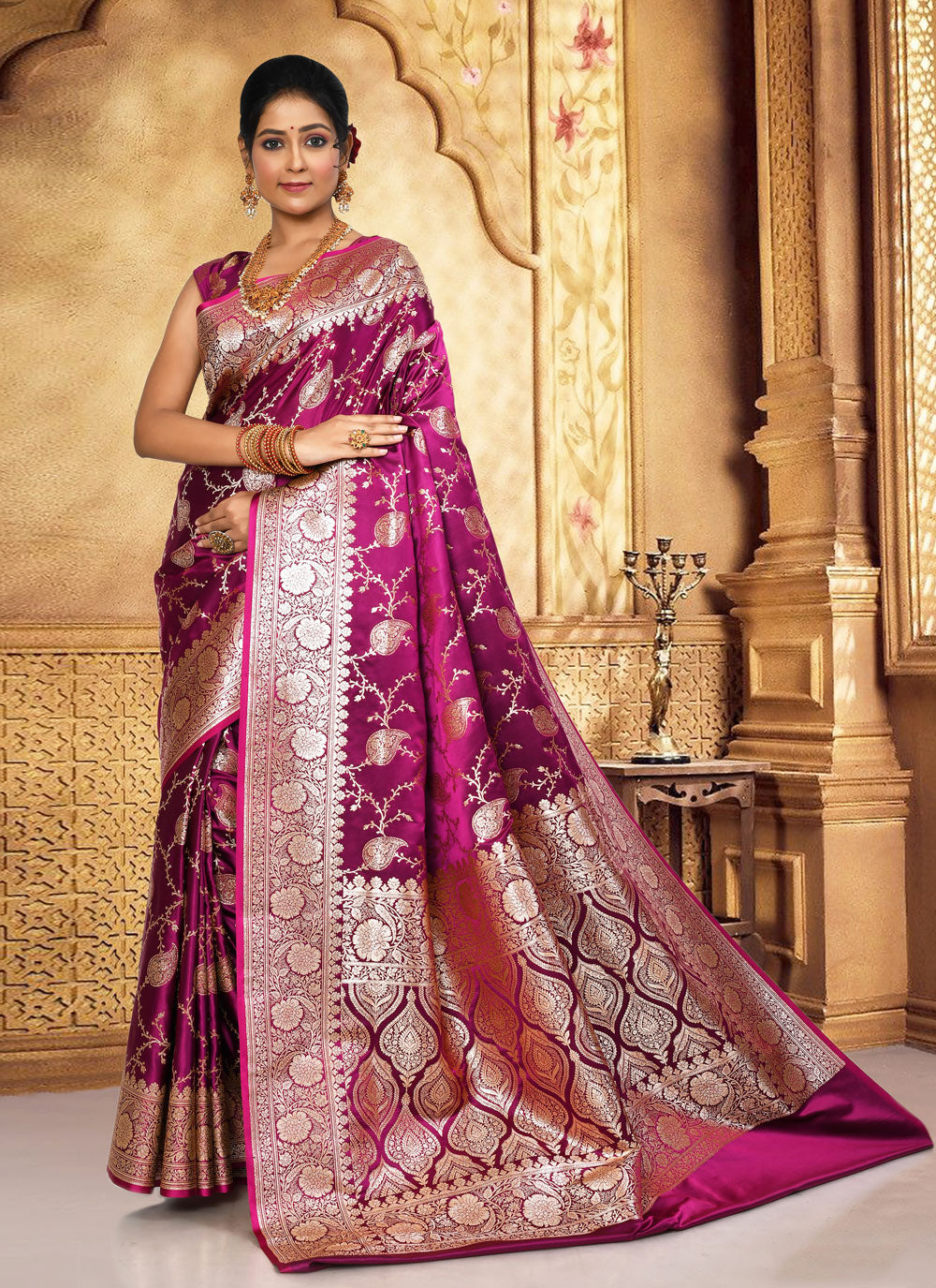 Weaving Trendy Saree In Magenta