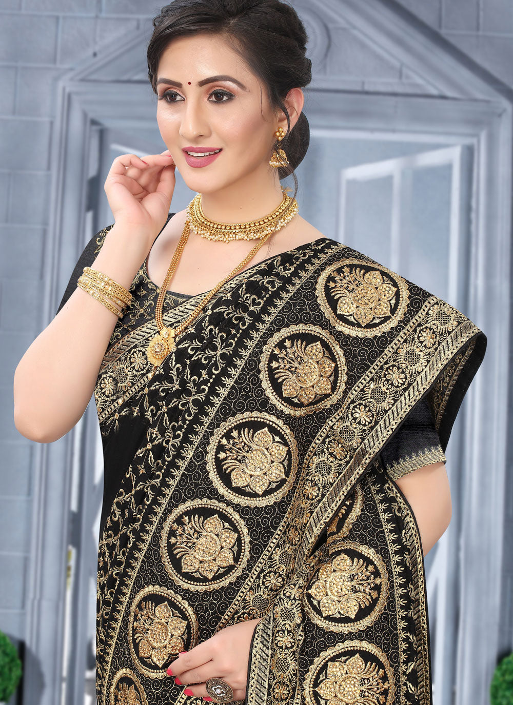 Black Vichitra Silk Traditional Saree With Embroidered And Zari Work