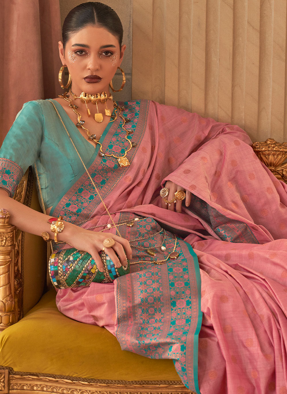Handloom Silk Contemporary Saree In Pink
