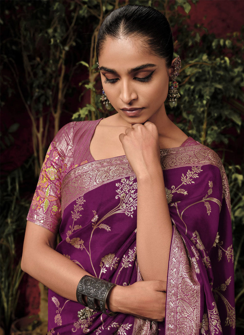 Purple Silk Classic Saree With Weaving And Zari Work For Ceremonial