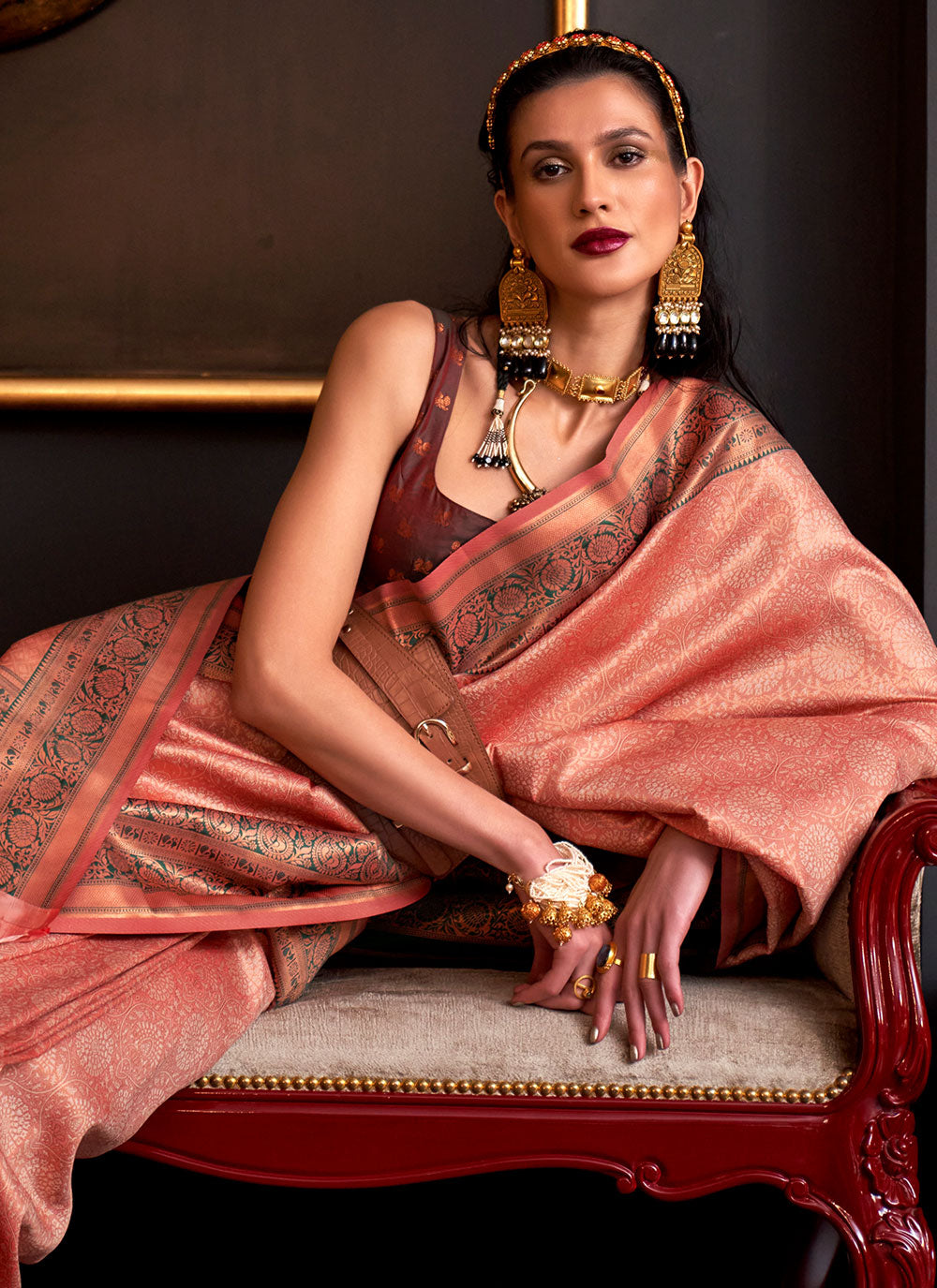 Handloom Silk Saree In Peach For Ceremonial
