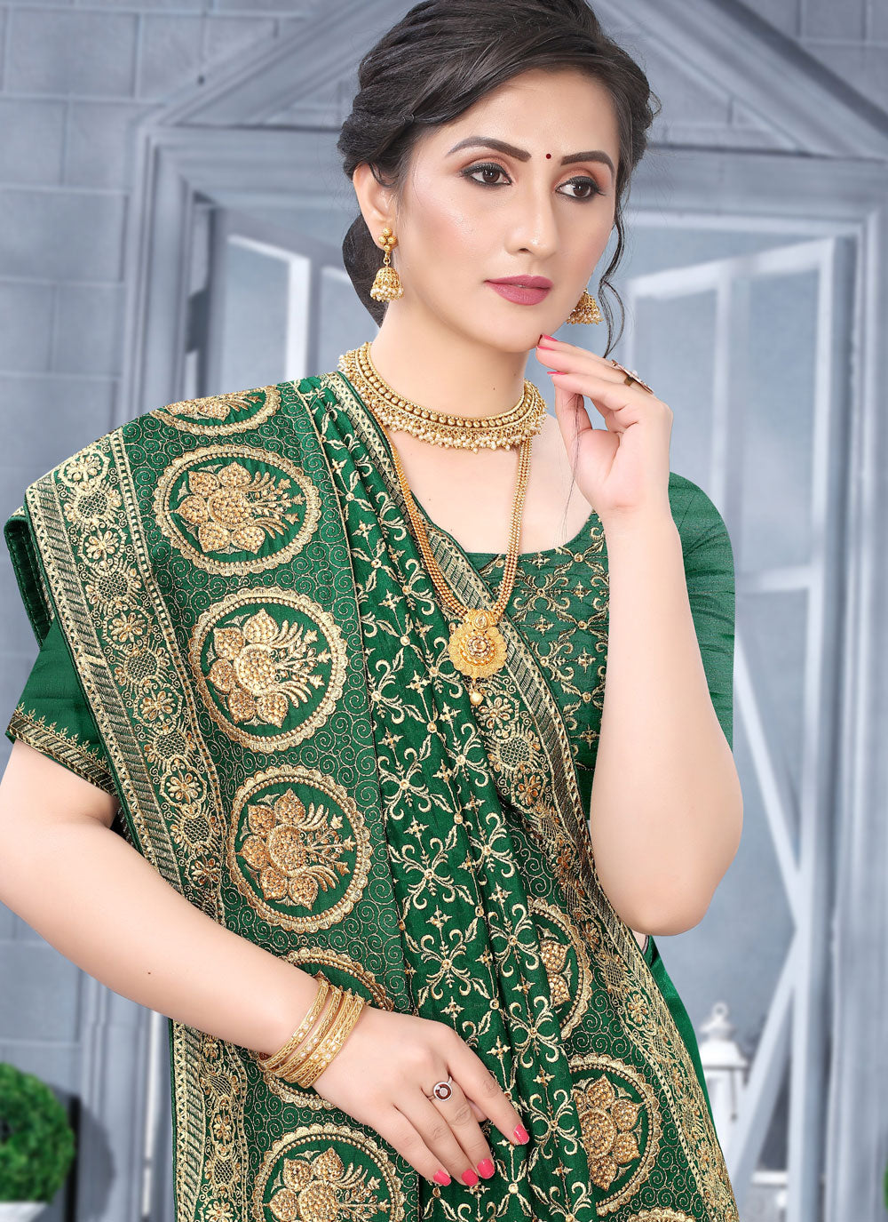 Vichitra Silk Classic Sari In Green