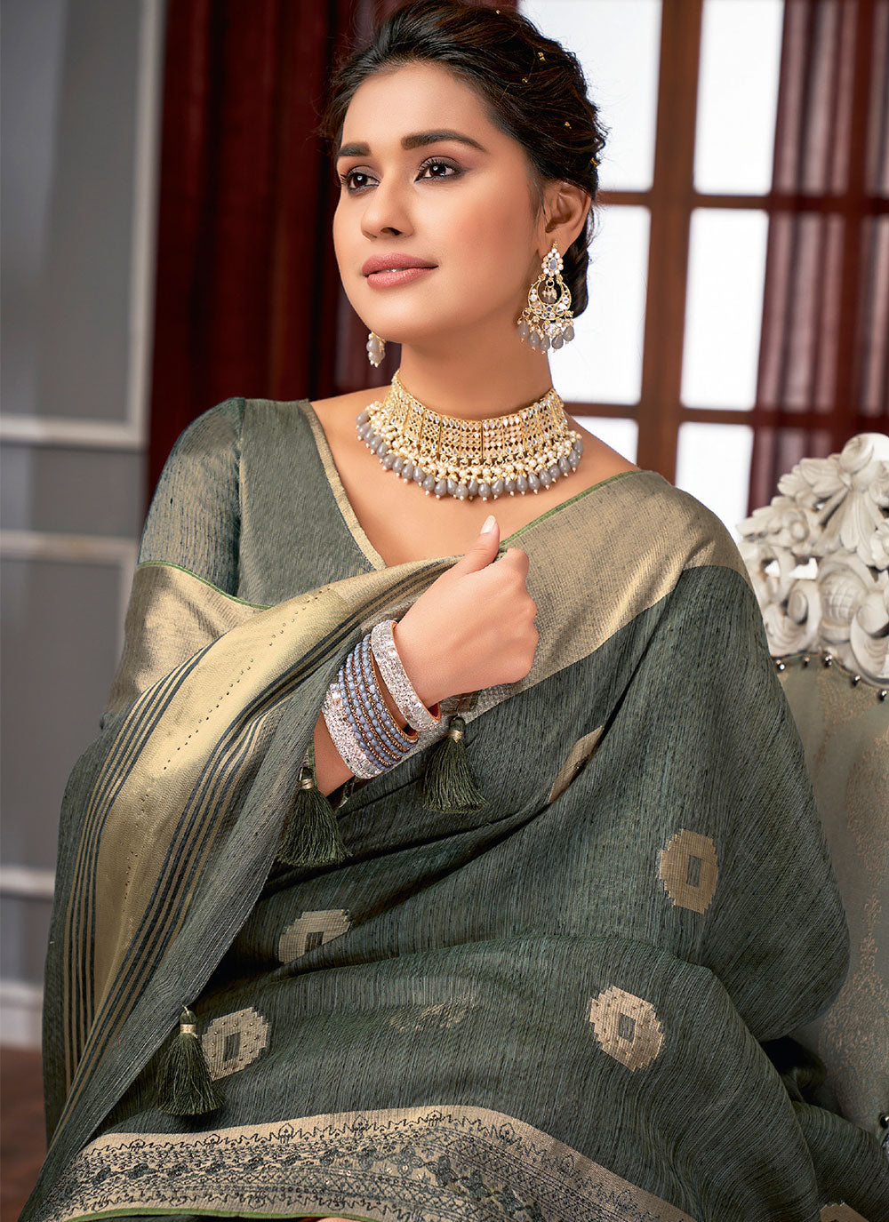 Woven Linen Trendy Saree