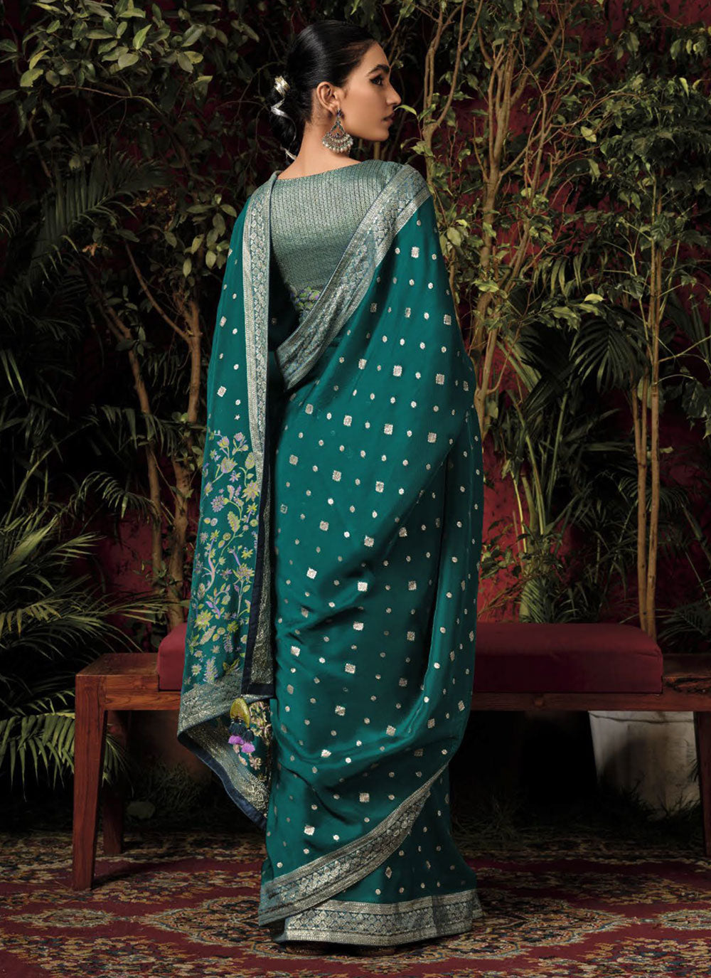 Impeccable Green Silk Classic Saree