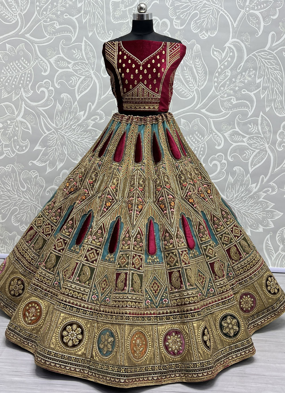 Embroidered, Patch Border, Sequins, Thread And Zari Work Net Lehenga Choli In Sea Green