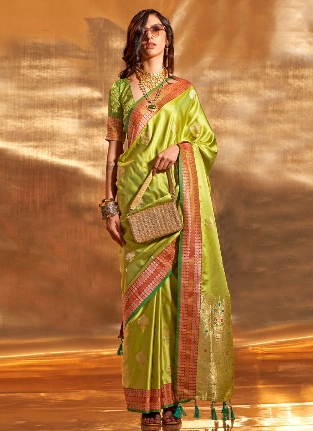 Green Handloom Silk Weaving Work Trendy Saree For Ceremonial