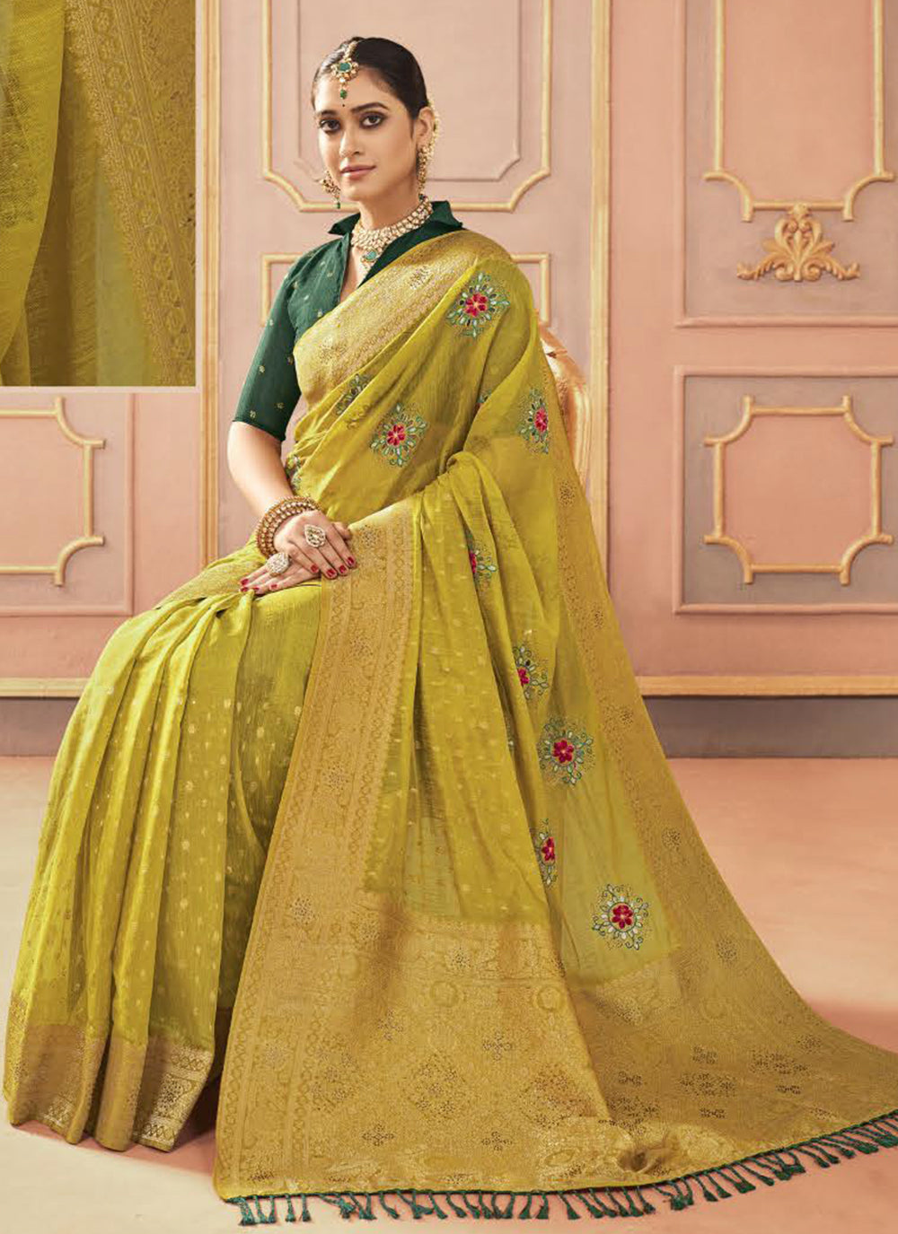 Silk Trendy Saree In Green