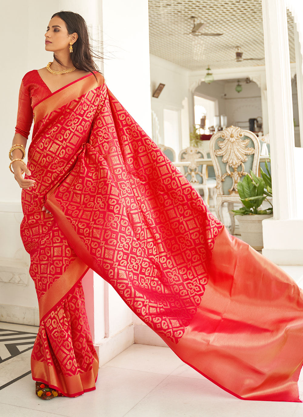 Weaving Bollywood Saree In Red