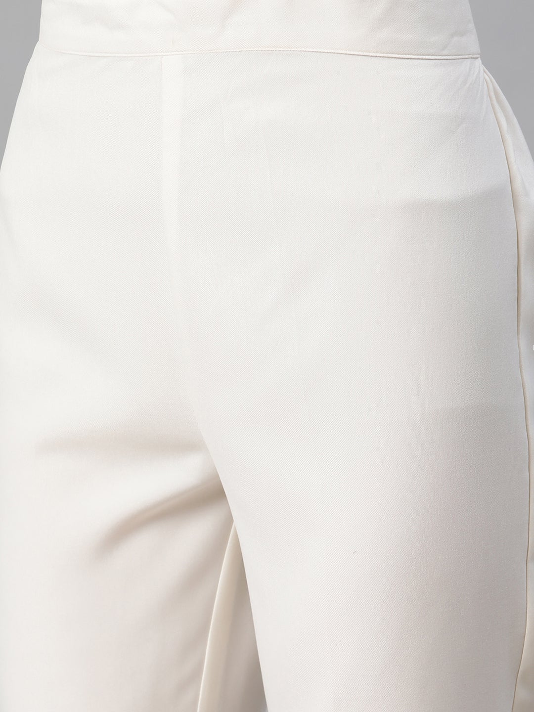 Mindhal Women's Grey Color Foil Print Straight Kurta And Pant Set