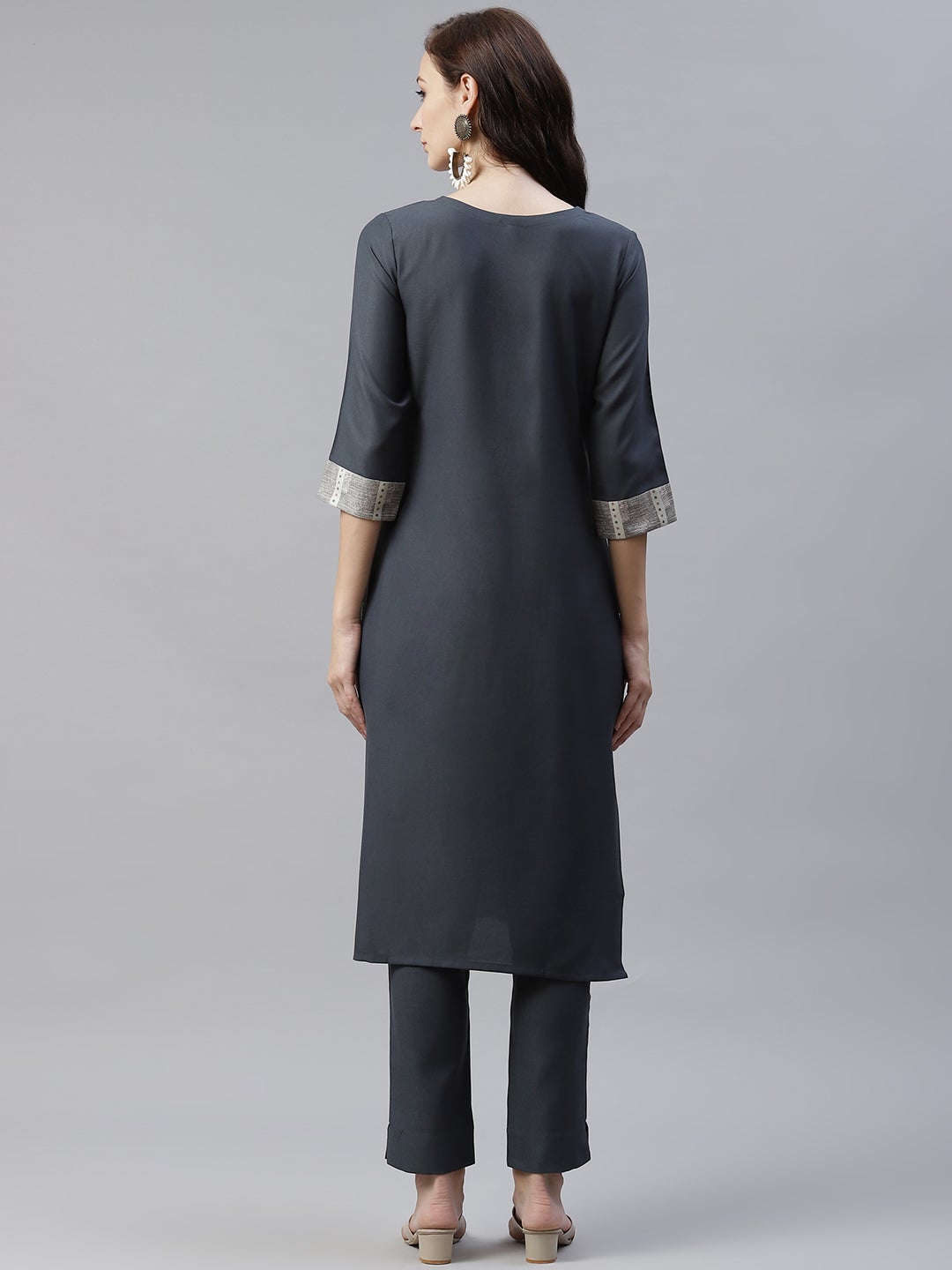 Mindhal Women's Dark Grey Color Digital Printed Straight Kurta And Pant Set