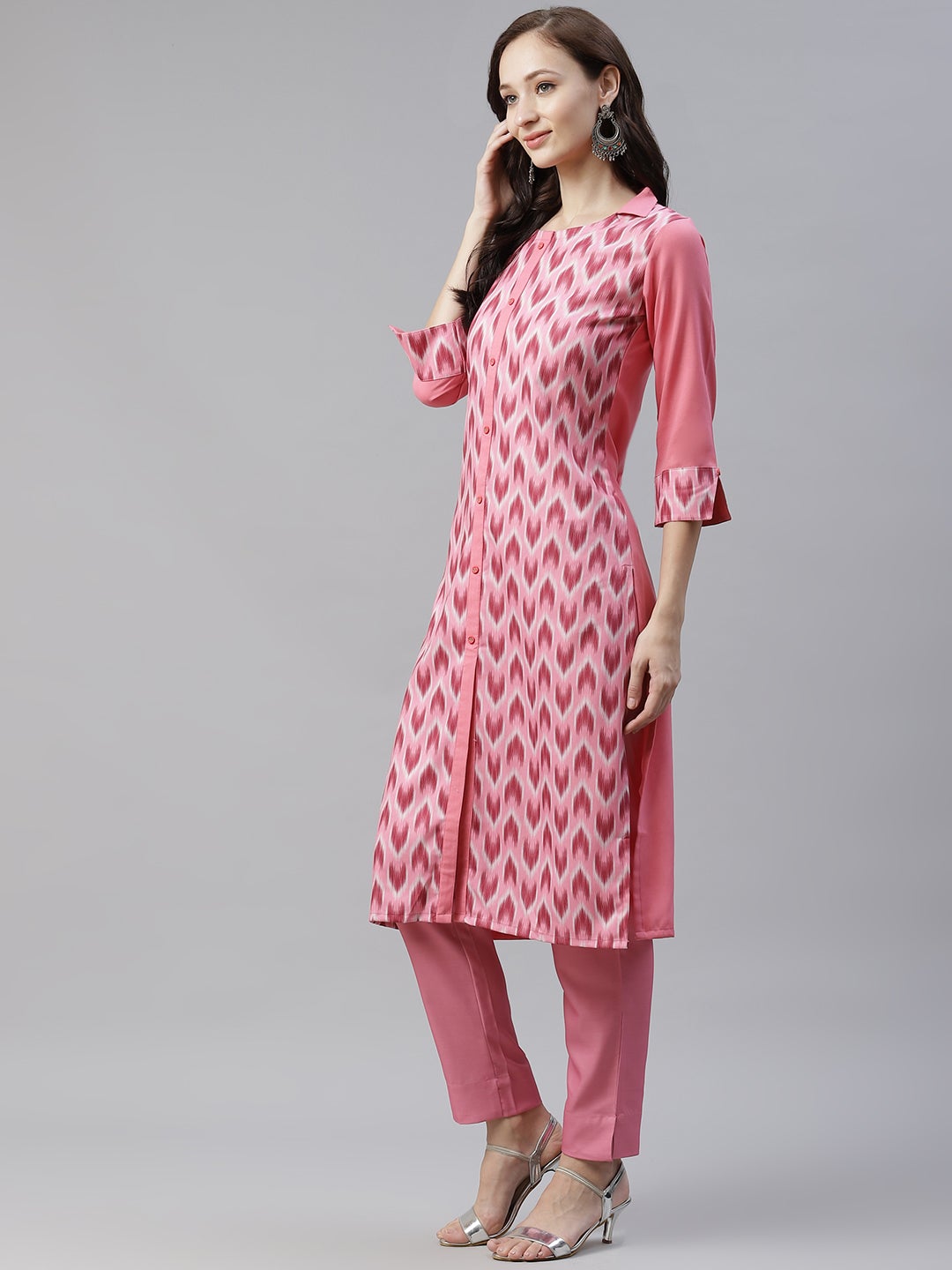 Mindhal Women's Pink Color Digital Printed Straight Kurta And Pant Set