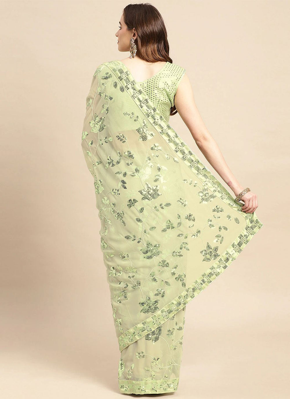 Green Silk Classic Saree For Mehndi