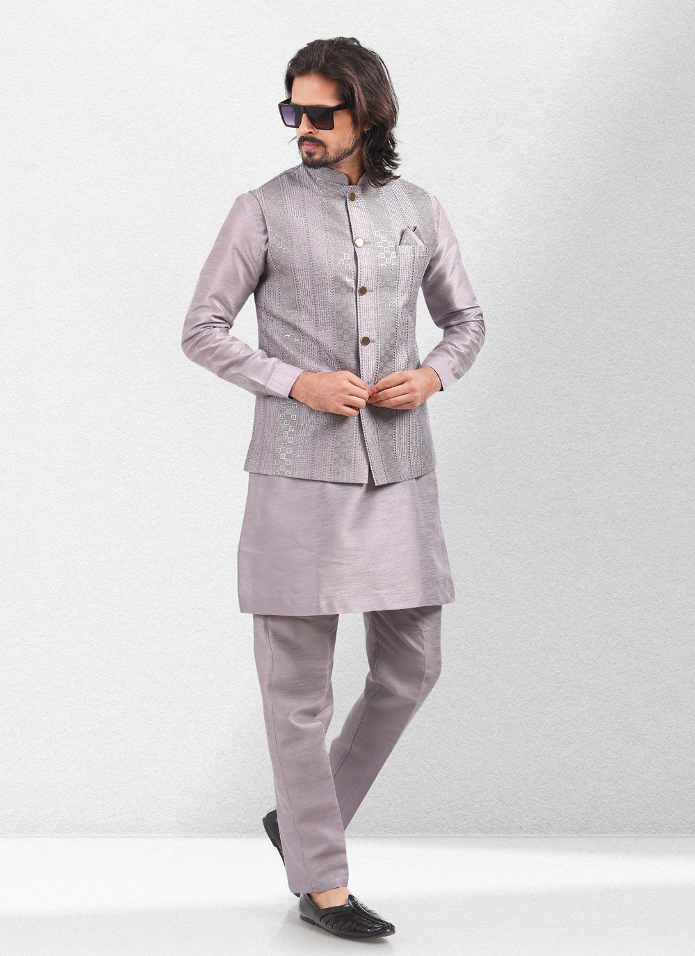 Lavender Thread Work Art Banarasi Silk Kurta Payjama With Jacket
