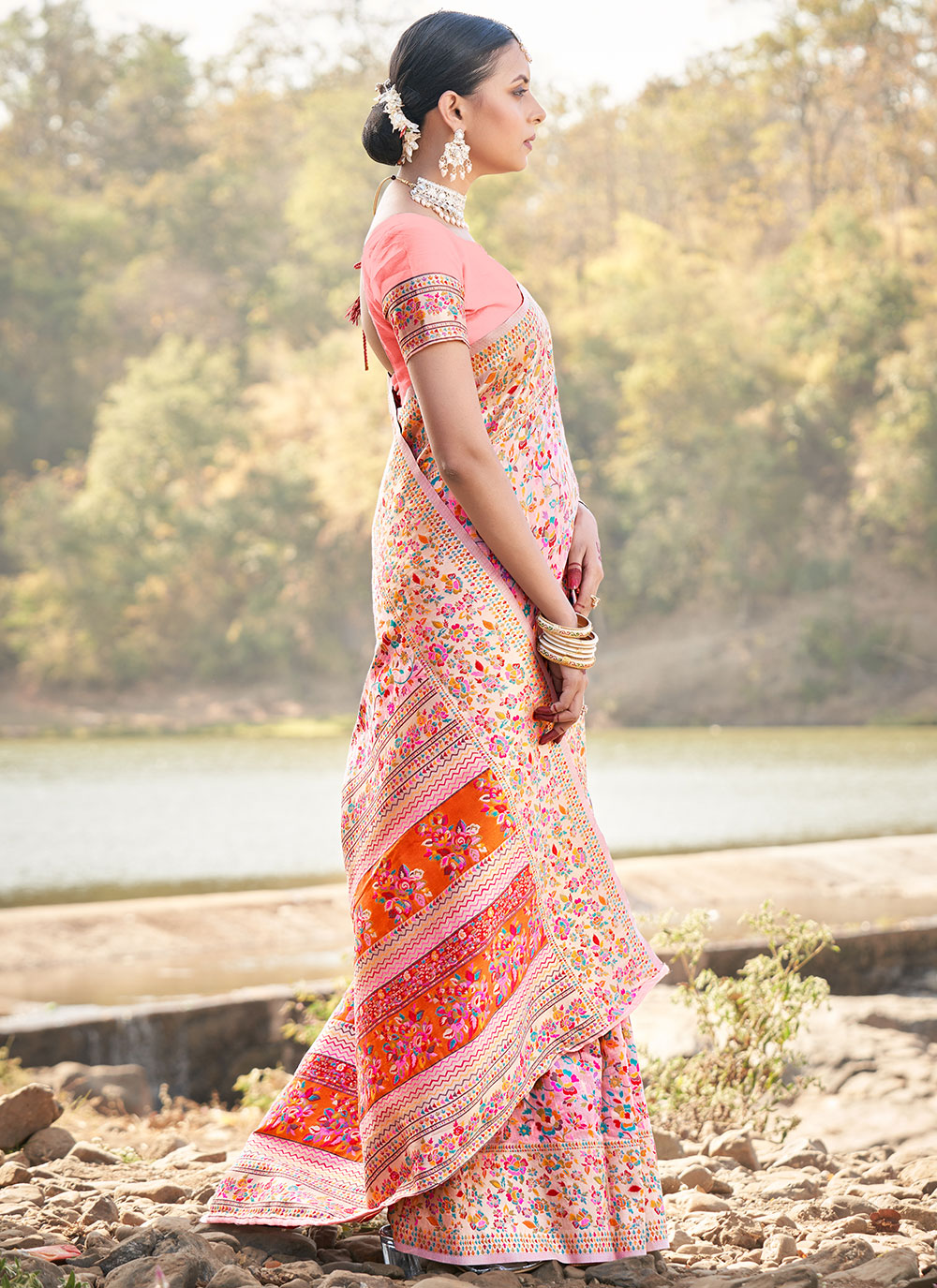 Silk Weaving Contemporary Saree in Pink