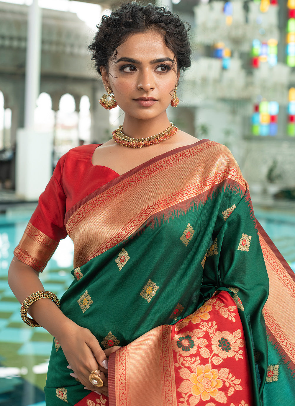 Woven Trendy Saree in Green