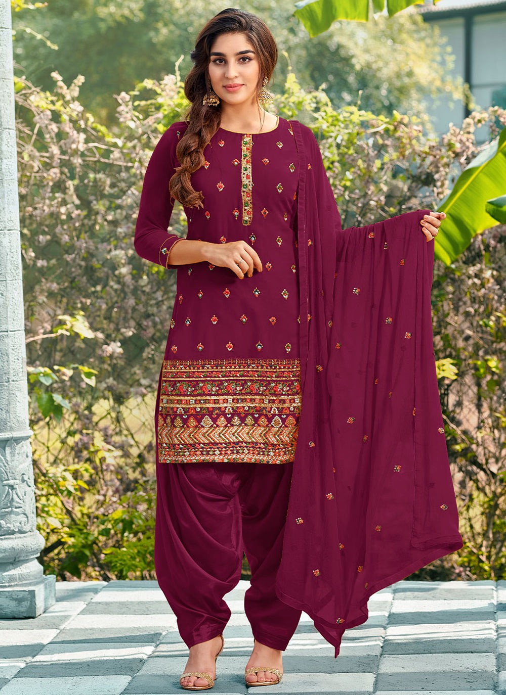 Georgette Embroidered Salwar Kameez In Purple Color